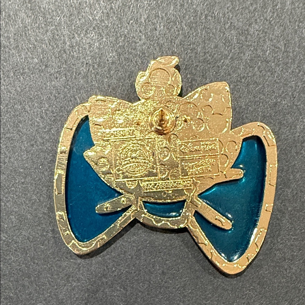 Disney Cat Pin with Turquoise Bow - Picture 3 of 3